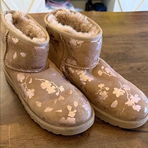 Floral Tan UGG boots 9